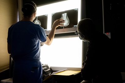 Doctors looking at X-ray